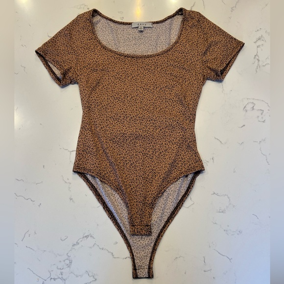 Gaze Leopard Print Bodysuit - Picture 1 of 4